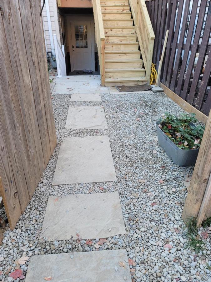 Hidden Gem Near Downtown Frederick And Shopping Apartment Exterior photo